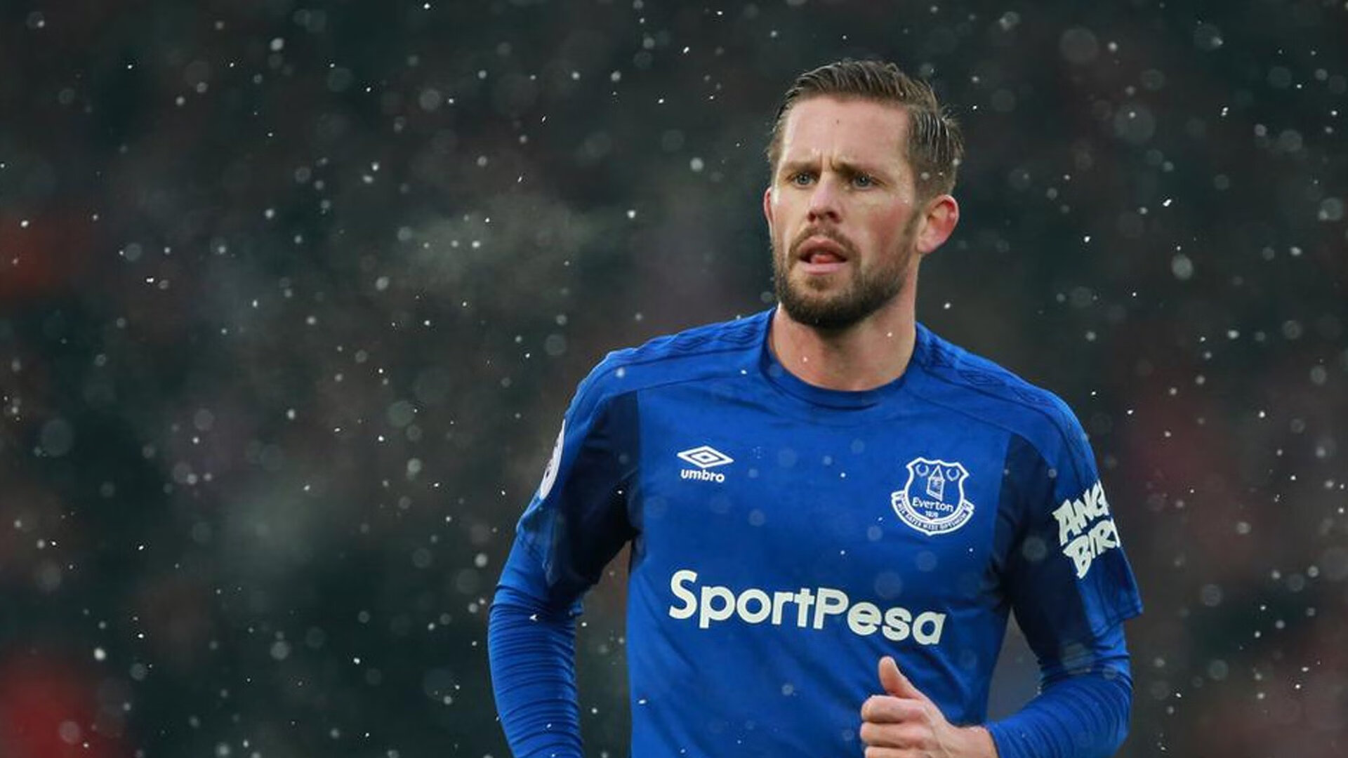 坎特锁死拜仁核心，巴萨战术完胜彰显现代足球智慧